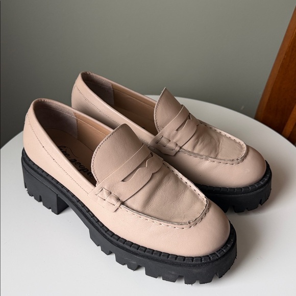 Free People Lyra Lug Sole Loafer Leather light beige tan EU 37 Us 6.5/7 neutral - Picture 5 of 16